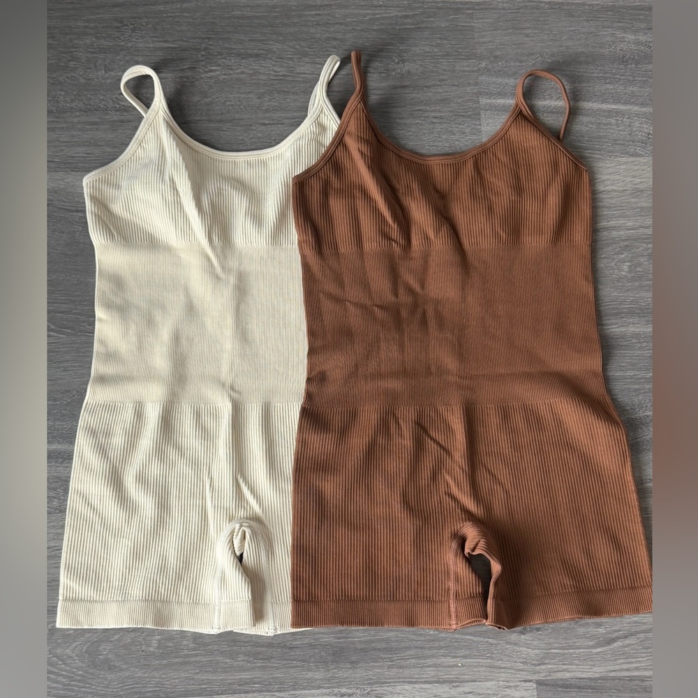 Ribbed Seamless Athletic Romper Brown & Cream Size Medium